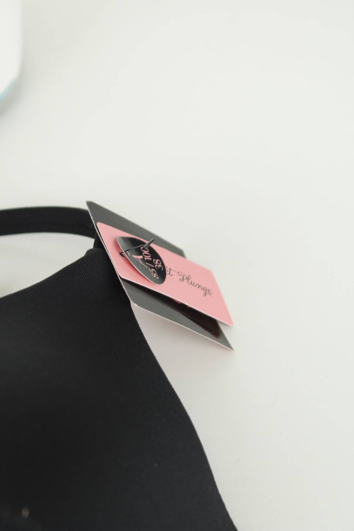 Сутиен Hunkemoller3