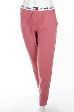 Домашно облекло Tommy Hilfiger1