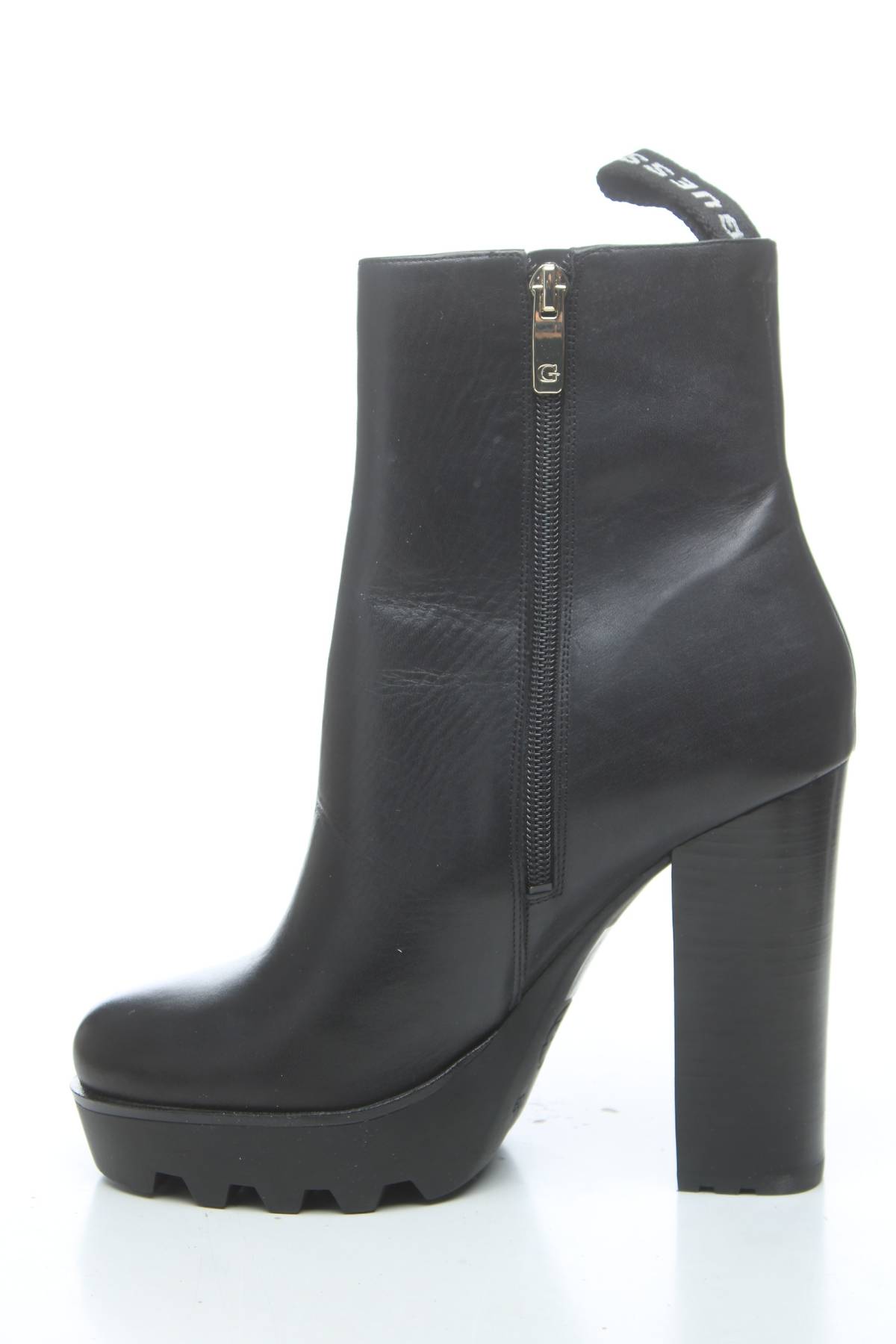 Дамски боти Guess2