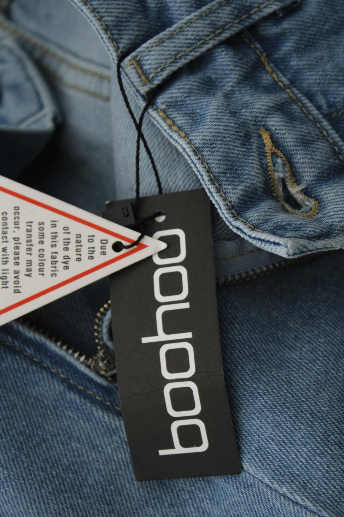 Γυναικεία τζιν σορτσάκια Boohoo3 - Contourshop.gr Γυναικεία τζιν σορτσάκια Boohoo3