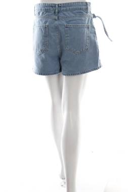 Γυναικεία τζιν σορτσάκια Boohoo2 - Contourshop.gr Γυναικεία τζιν σορτσάκια Boohoo2