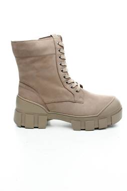 Дамски боти Caprice1