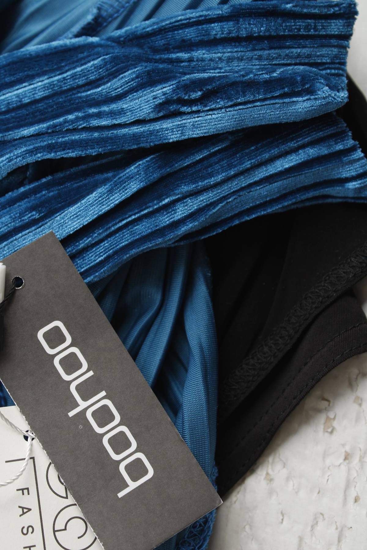 Αμάνικο-κορμάκι Boohoo3 - Contourshop.gr Αμάνικο-κορμάκι Boohoo3