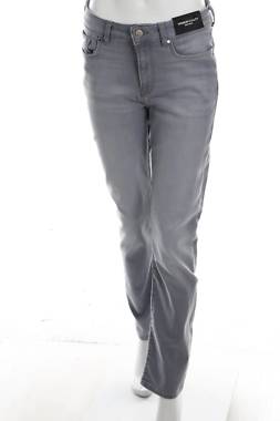 Γυναικεία τζιν C&A1