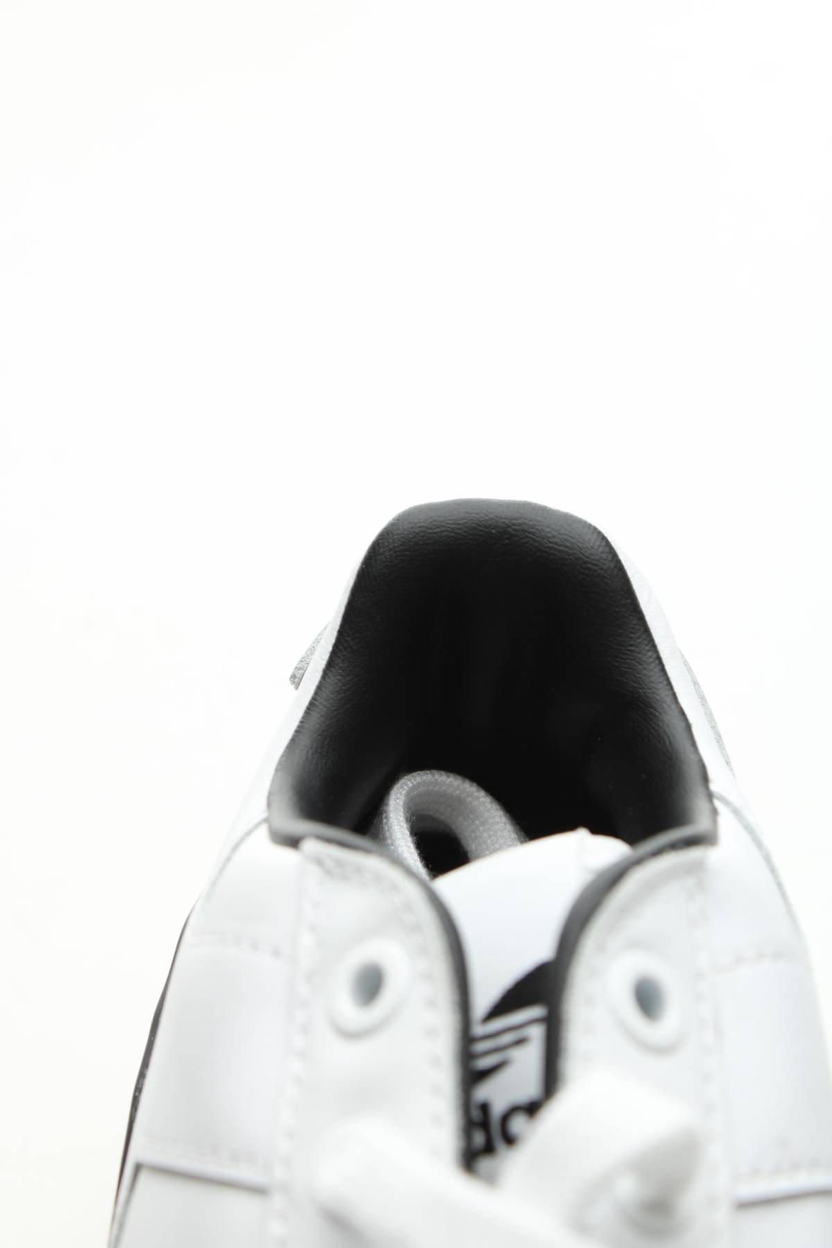 Маратонки Adidas Originals5 - Contour.bg Маратонки Adidas Originals5