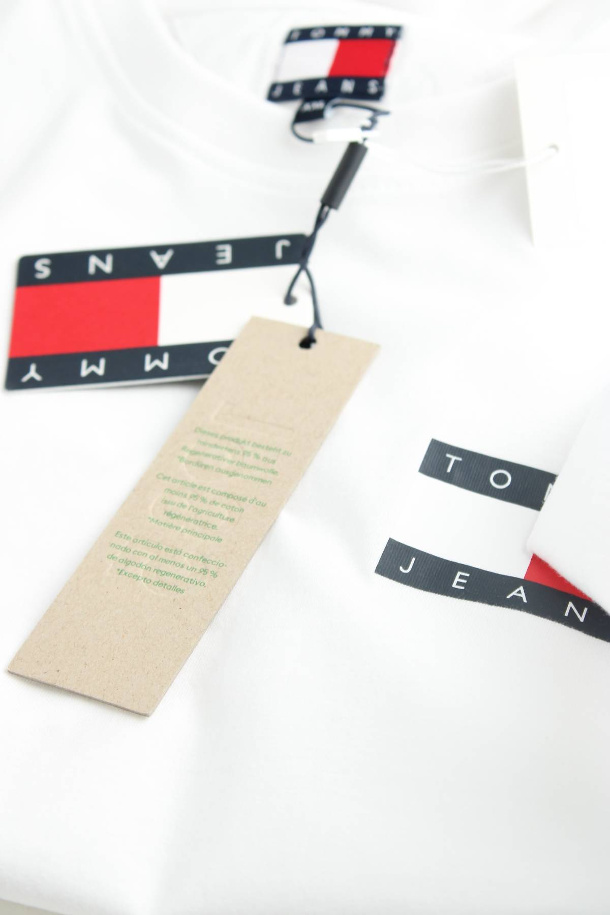 Мъжка тениска Tommy Jeans3