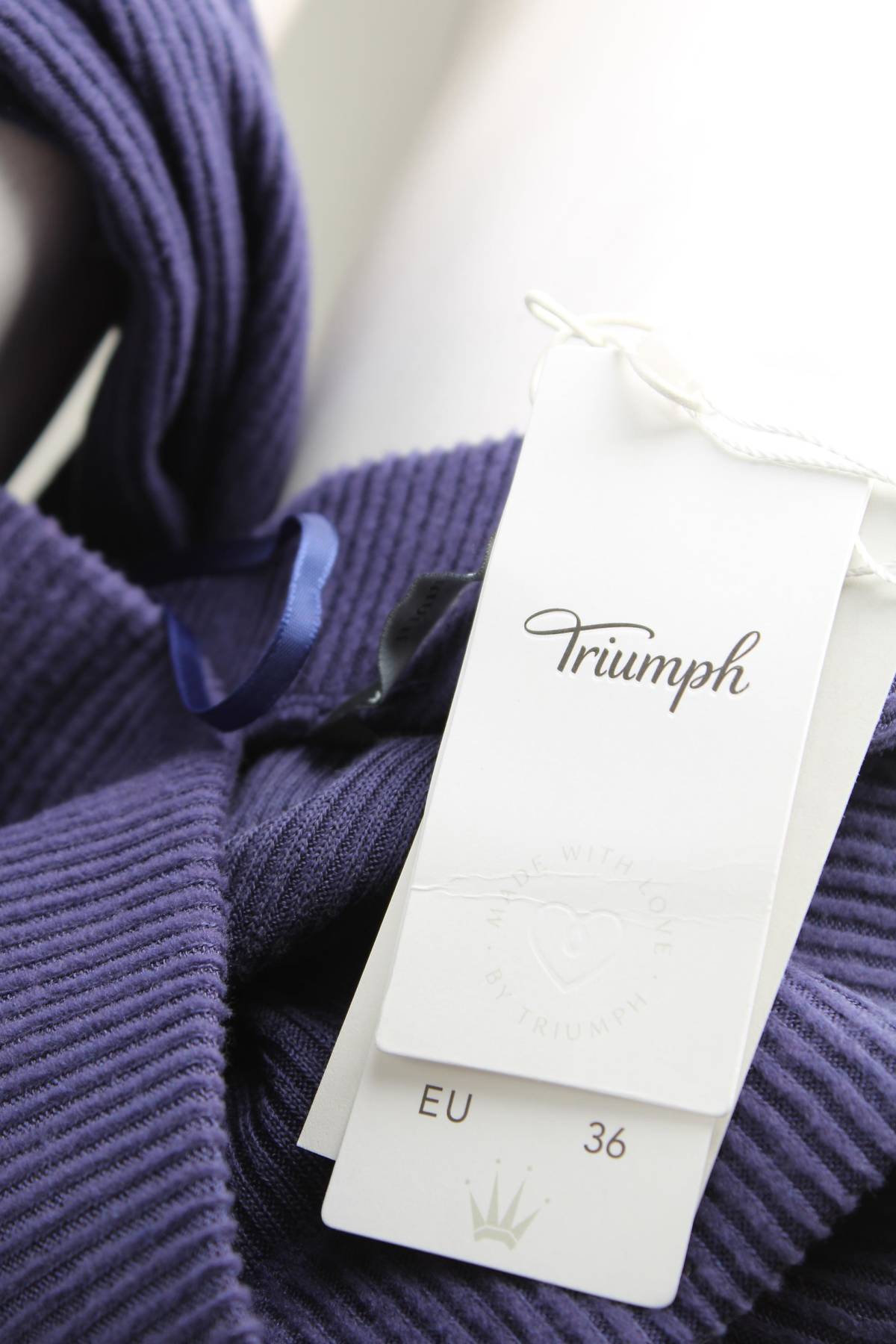 Домашно облекло Triumph3