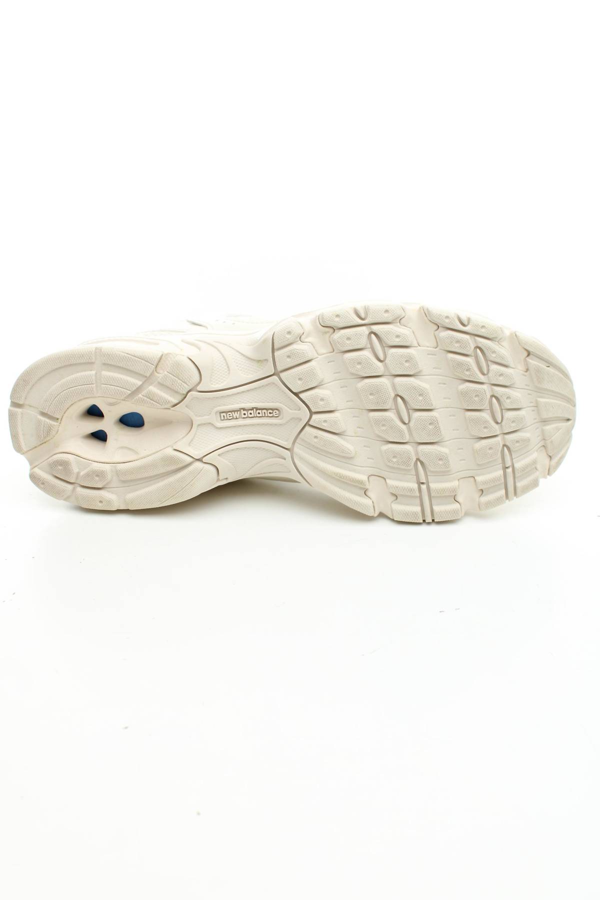 Маратонки New Balance4 - Contour.bg Маратонки New Balance4