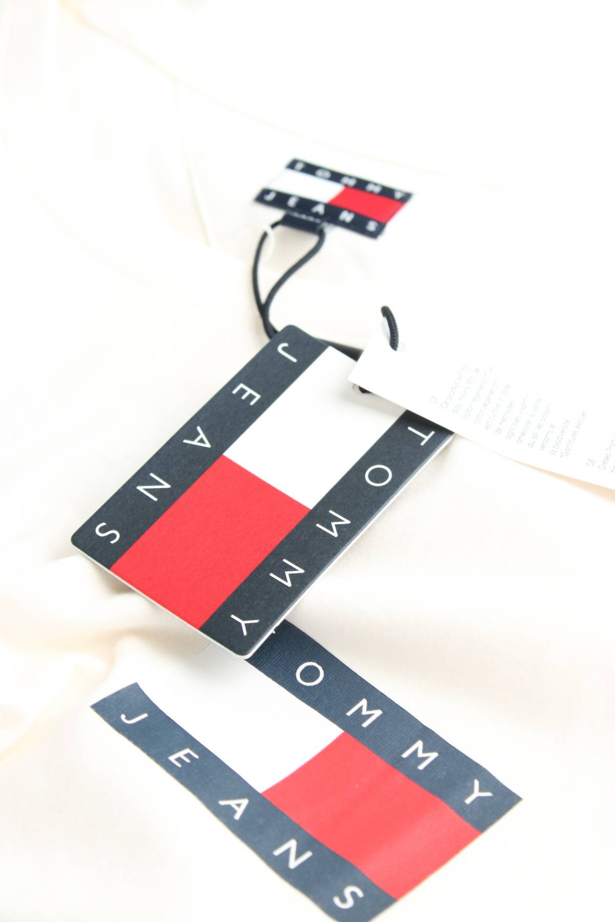 Мъжка тениска Tommy Jeans3