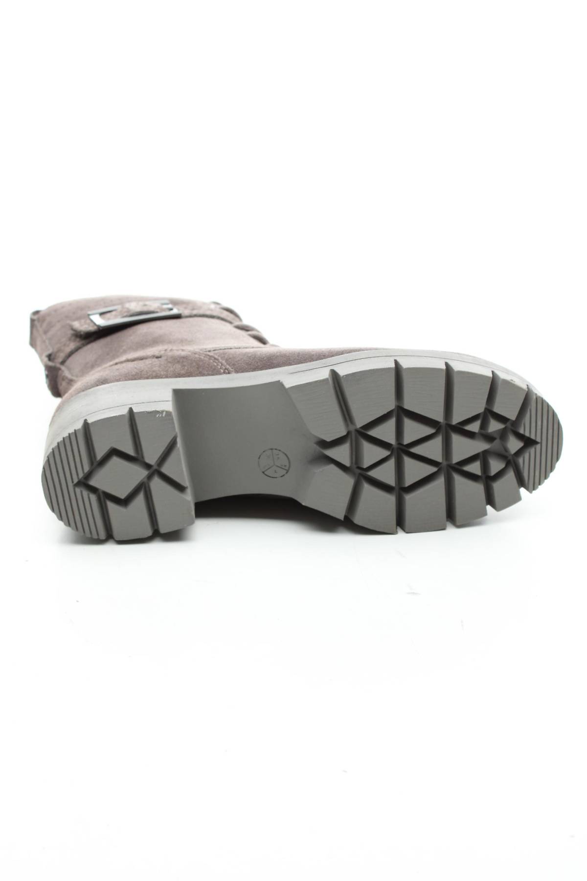 Дамски боти Tamaris4