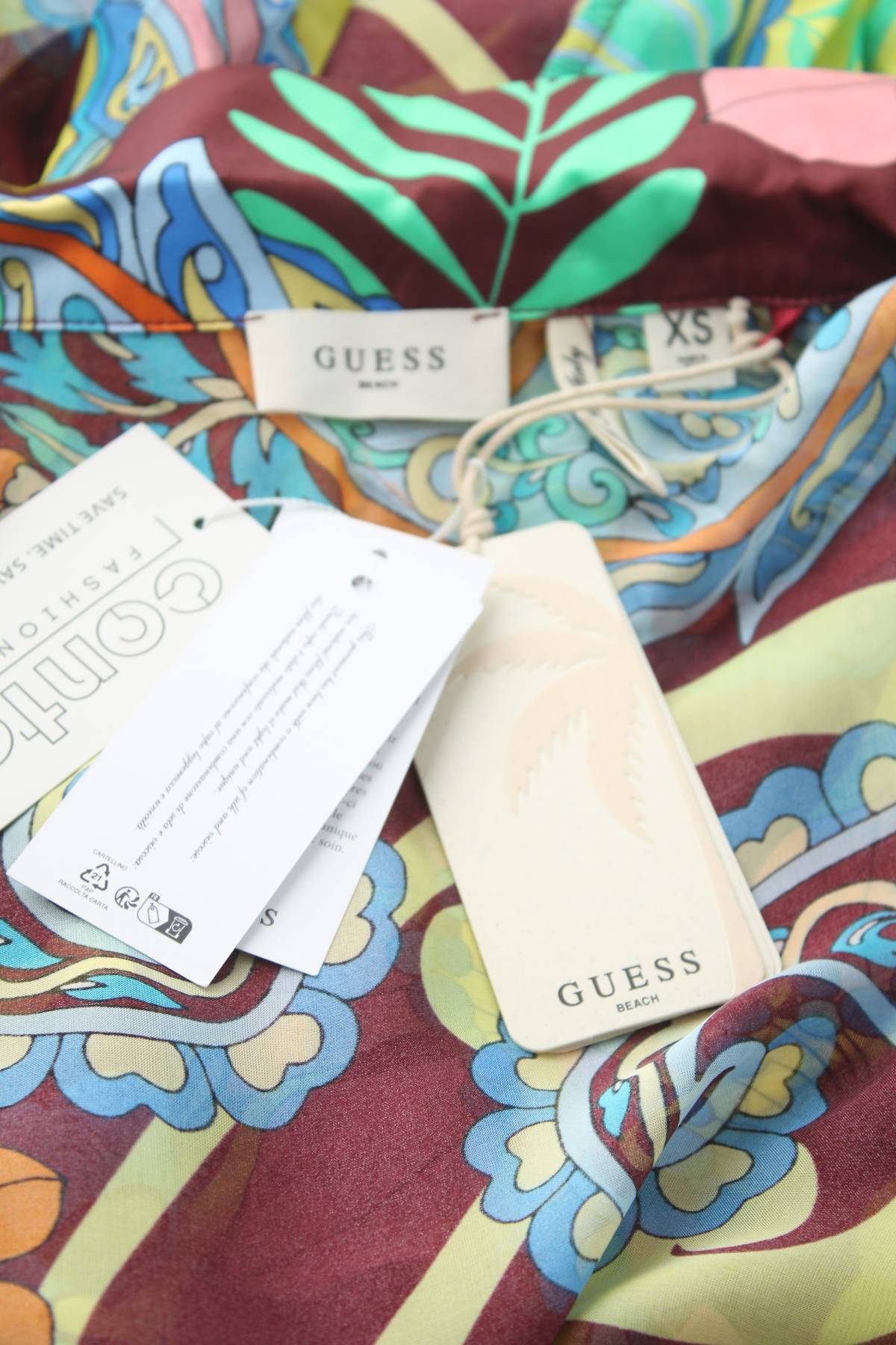 Τουνίκ παραλίας Guess3