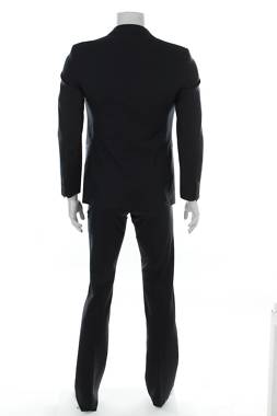 Мъжки костюм Giorgio Armani2