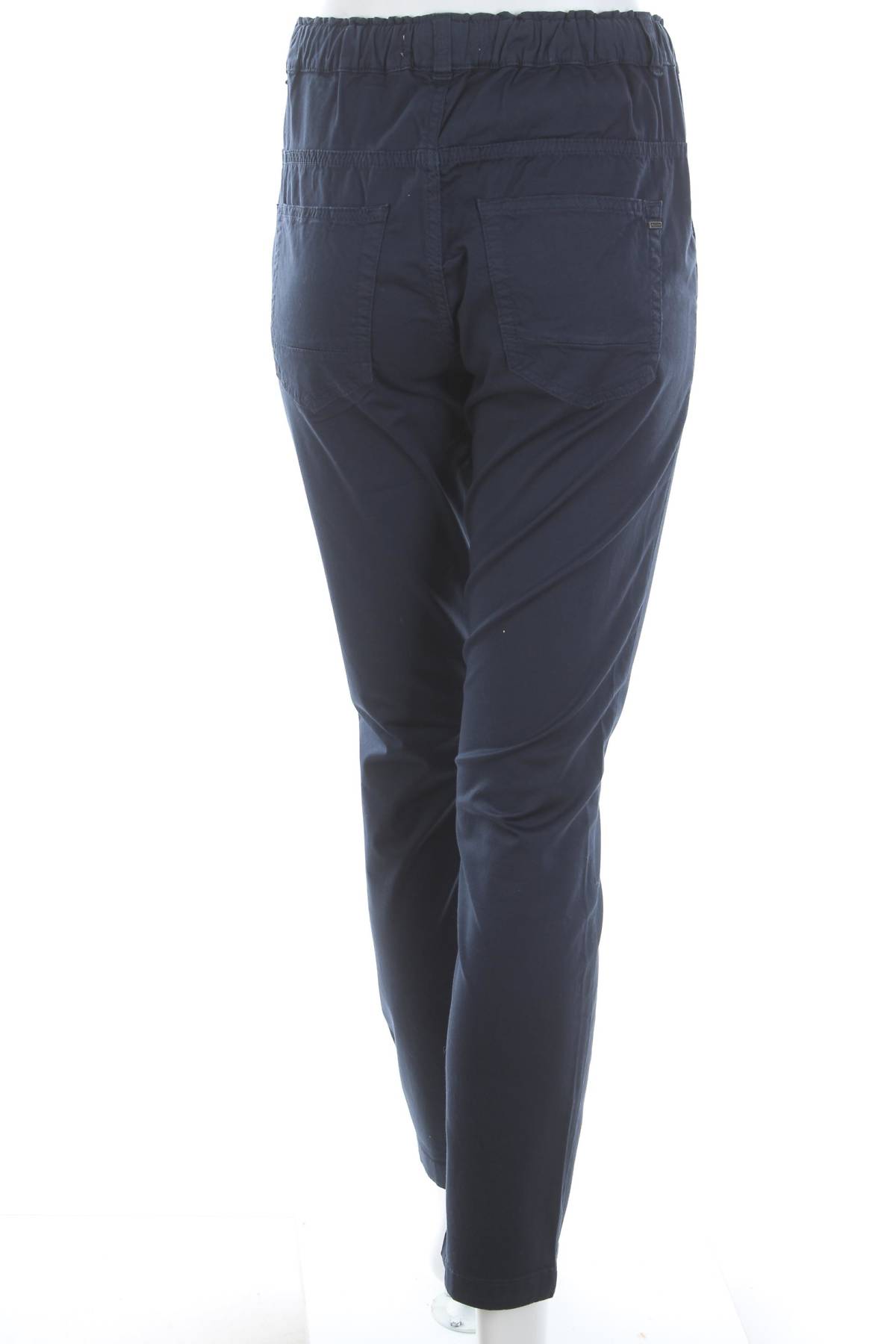 Дамски панталон Reign2