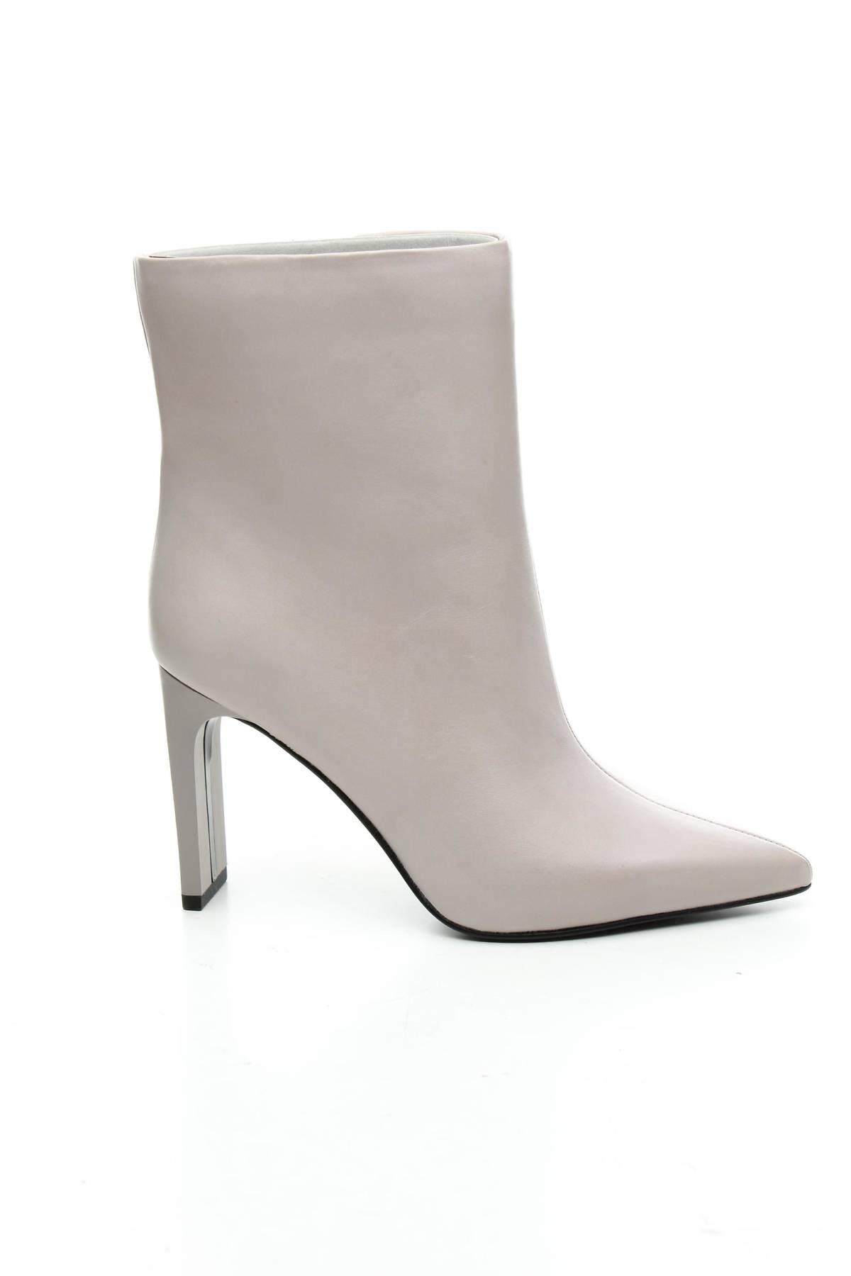 Дамски боти Tamaris1