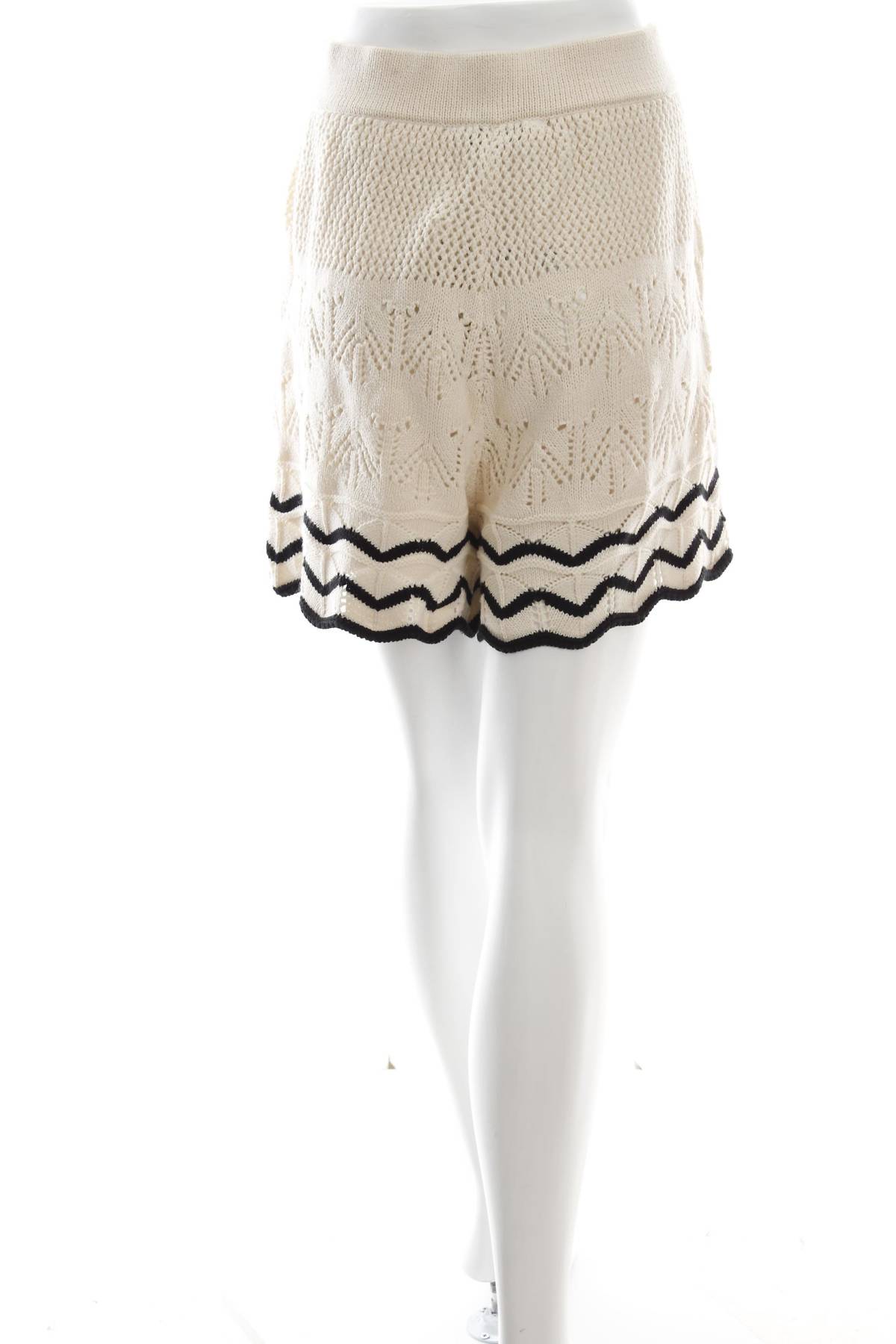 Дамски къс панталон Michelle Keegan2