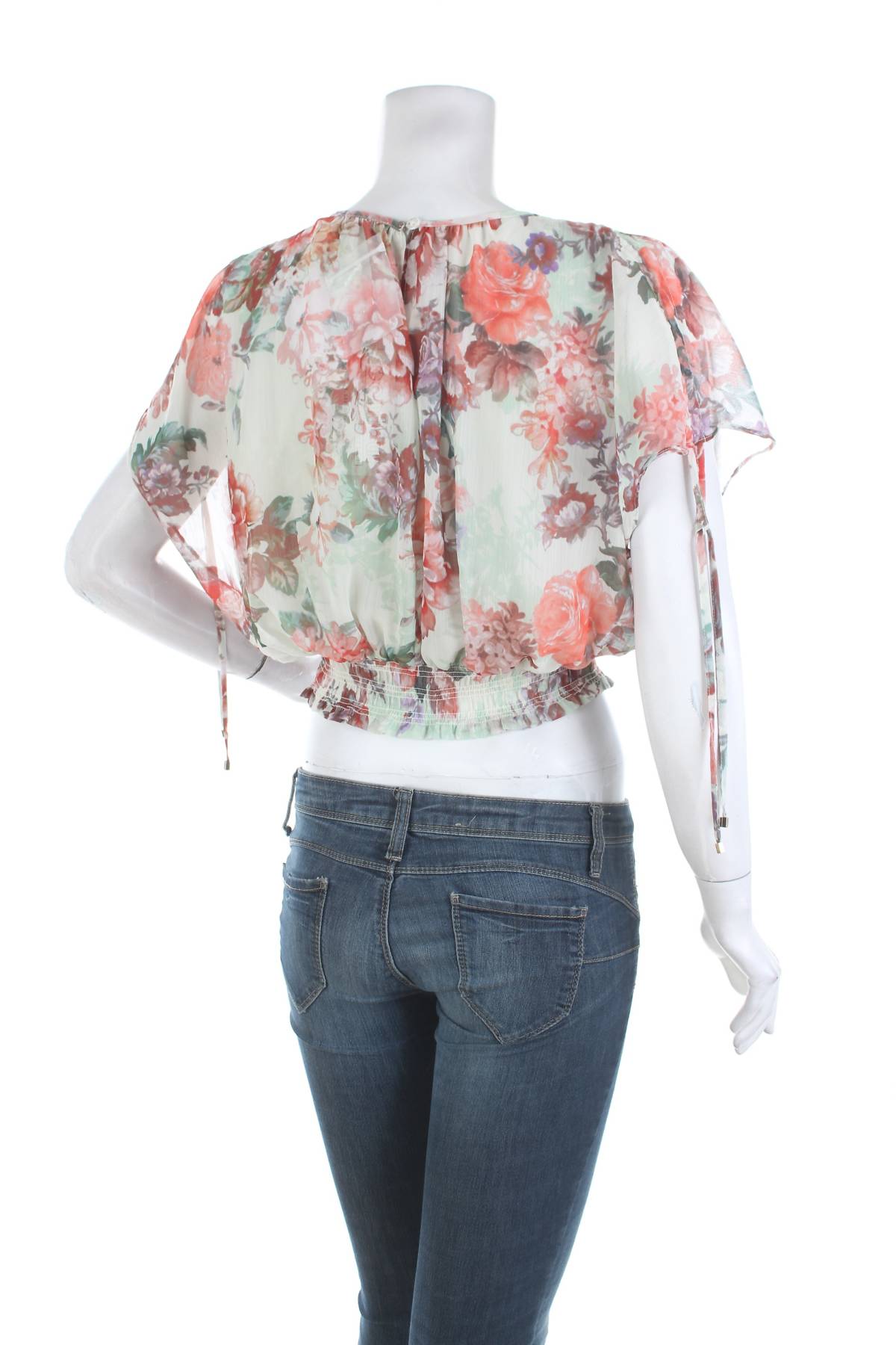 Γυναικεία μπλούζα Guess2