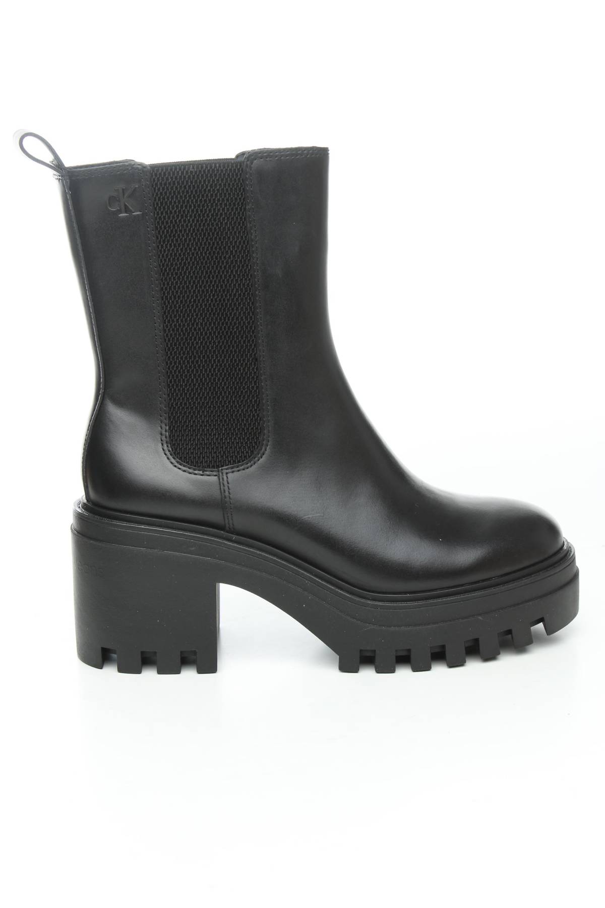 Γυναικεία μποτάκια Calvin Klein Jeans1