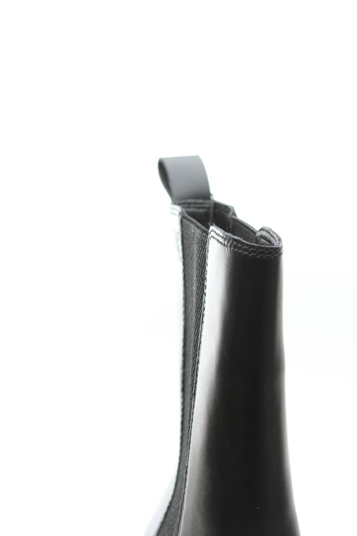 Γυναικεία μποτάκια Calvin Klein Jeans5