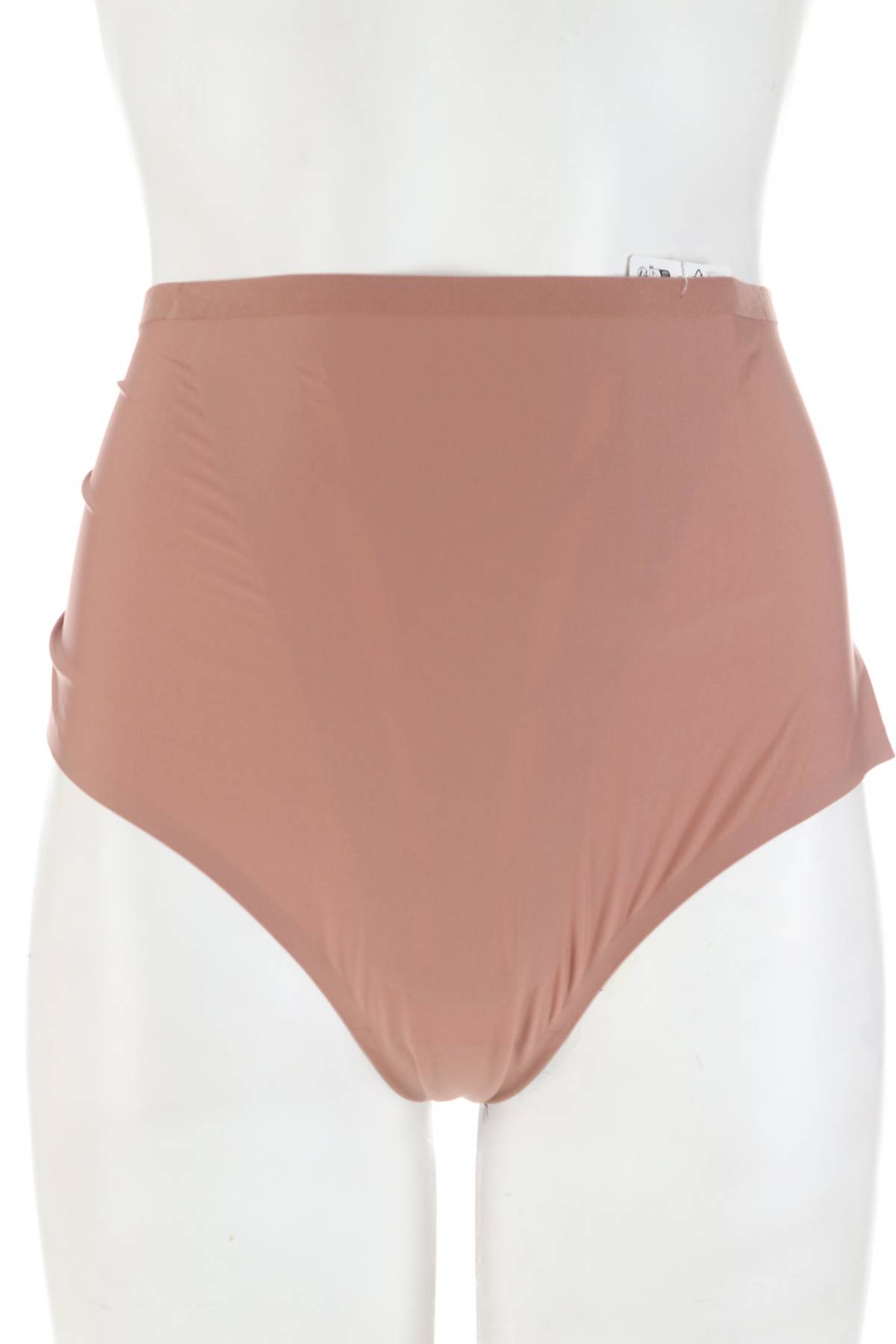 Оформящо бельо Triumph1 - Contour.bg Оформящо бельо Triumph1