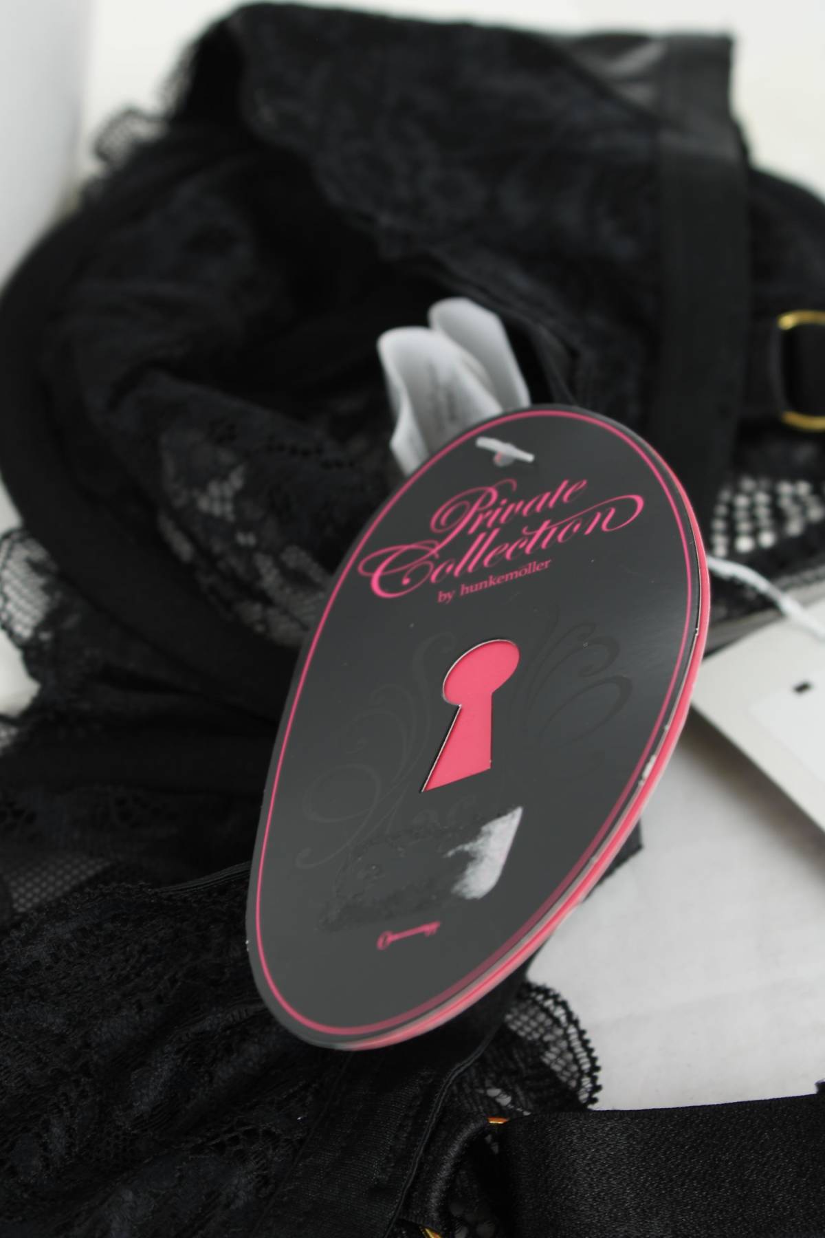 Eротично бельо Hunkemoller3 - Contour.bg Eротично бельо Hunkemoller3