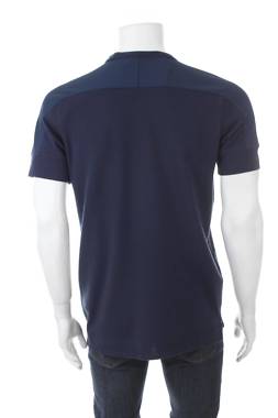 Мъжка тениска Umbro2