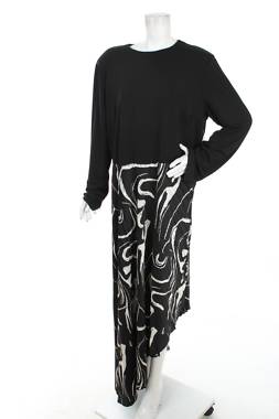 Рокля AX Paris1