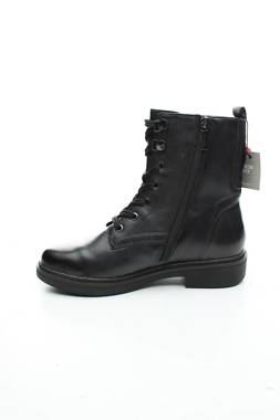 Дамски боти Tamaris2