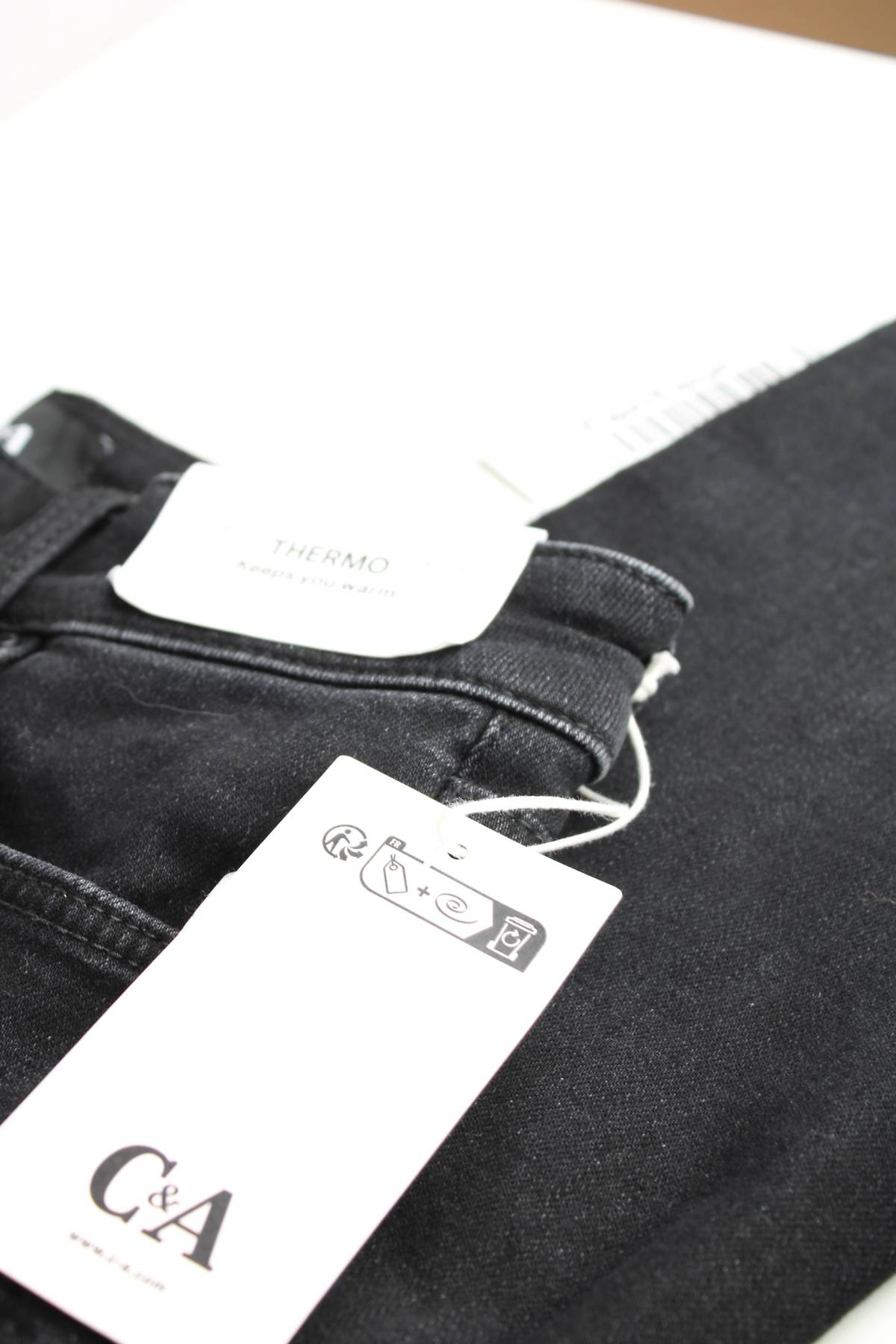 Дамски дънки C&A3