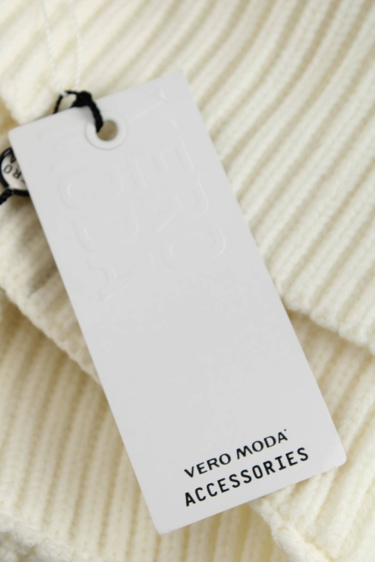 Διακοσμητικό γιακά Vero Moda3