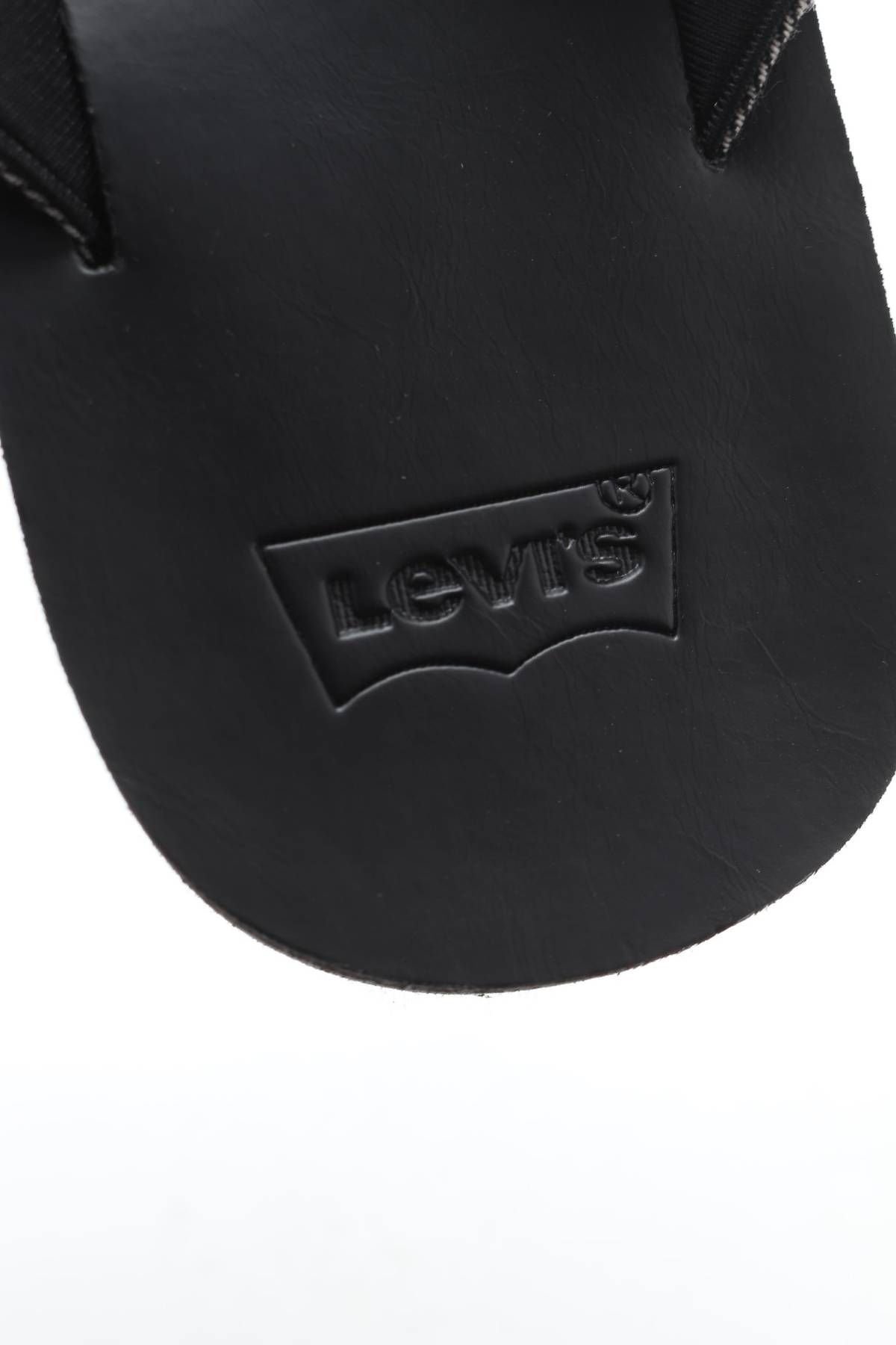 Чехли Levi's5