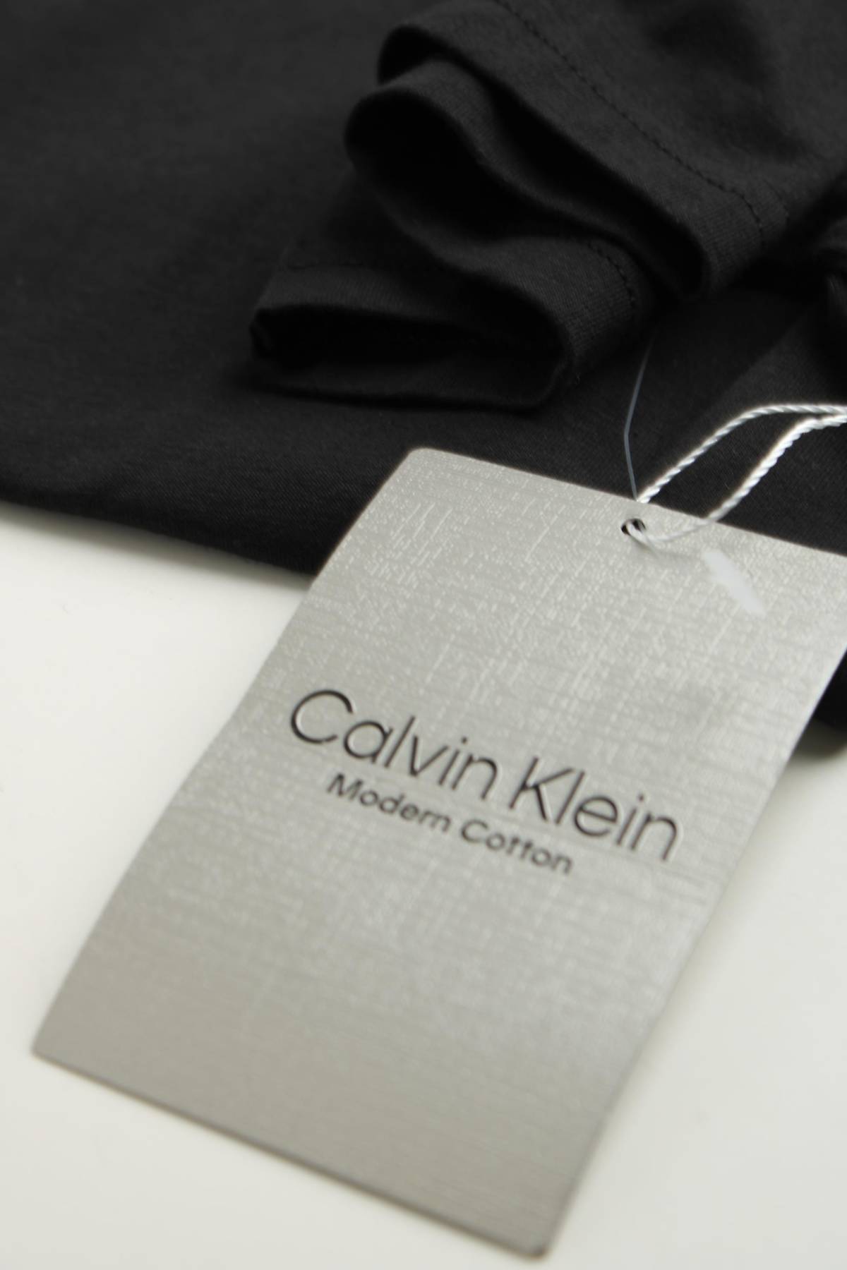 Мъжка тениска Calvin Klein3 - Contour.bg Мъжка тениска Calvin Klein3