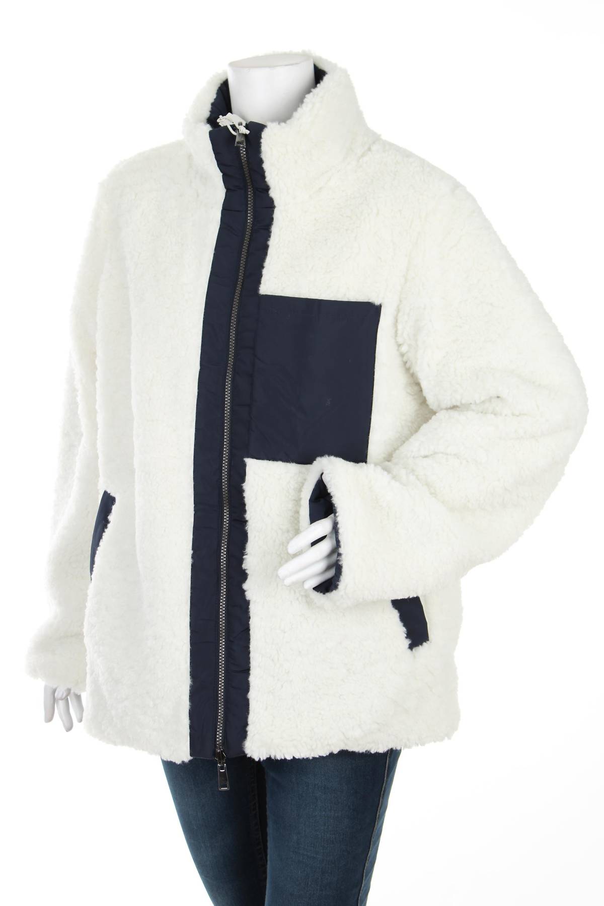 Γυναικείο μπουφάν Gina Laura1