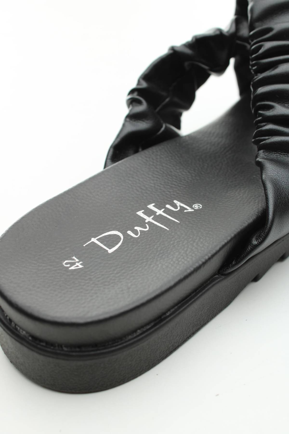 Чехли Duffy5