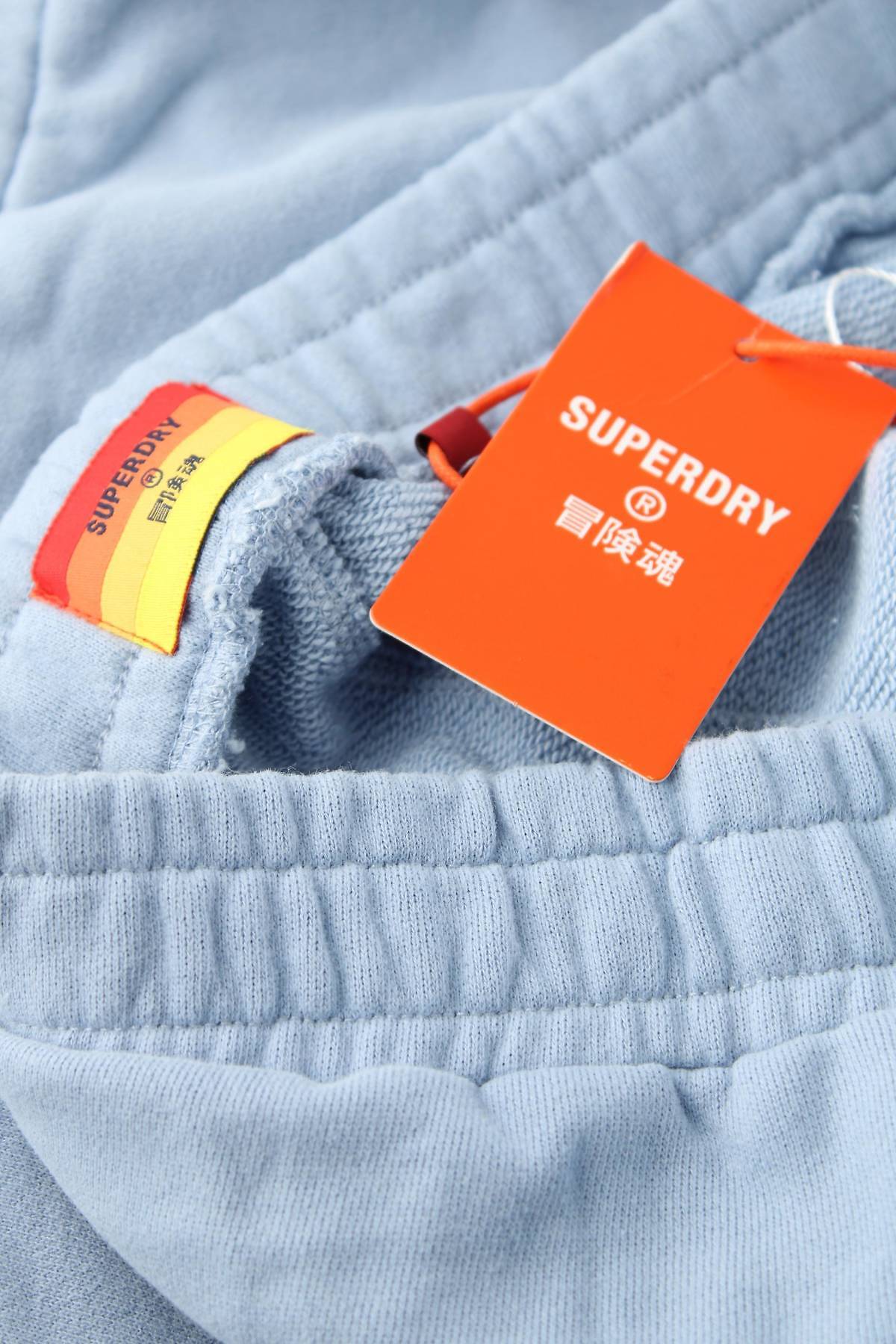 Дамски къс панталон Superdry3 - Contour.bg Дамски къс панталон Superdry3