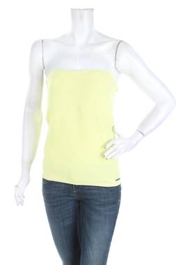 Γυναικείο αμάνικο Guess1 - Contourshop.gr Γυναικείο αμάνικο Guess1