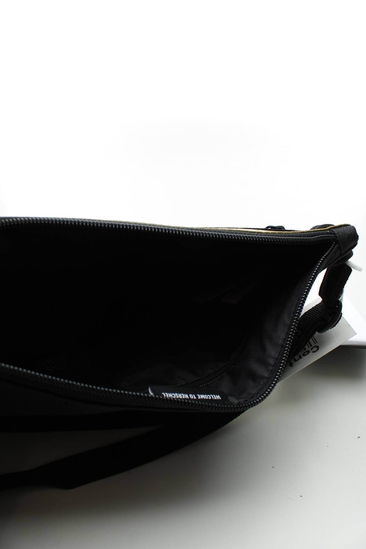 Чанта Herschel Supply Co.3 - Contour.bg Чанта Herschel Supply Co.3