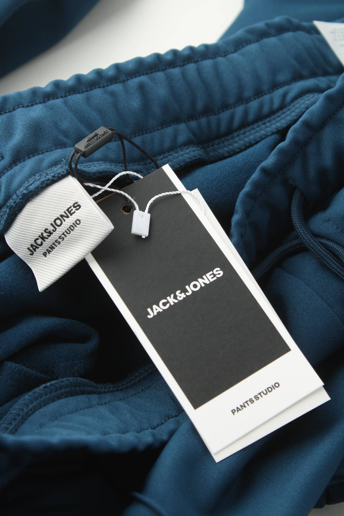 Мъжко спортно долнище Jack & Jones3
