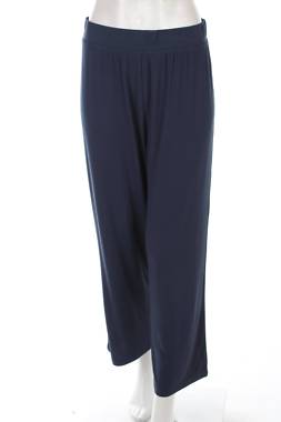 Домашно облекло Triumph1