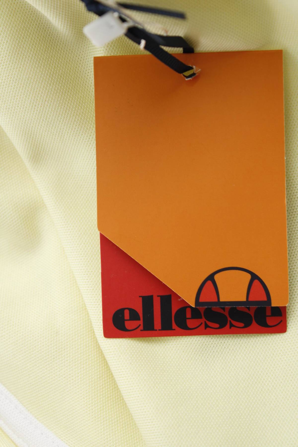 Дамски къс панталон Ellesse3 - Contour.bg Дамски къс панталон Ellesse3