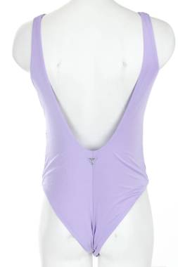 Цял бански Guess2