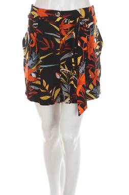 Γυναικείο σορτσάκι Superdry1 - Contourshop.gr Γυναικείο σορτσάκι Superdry1