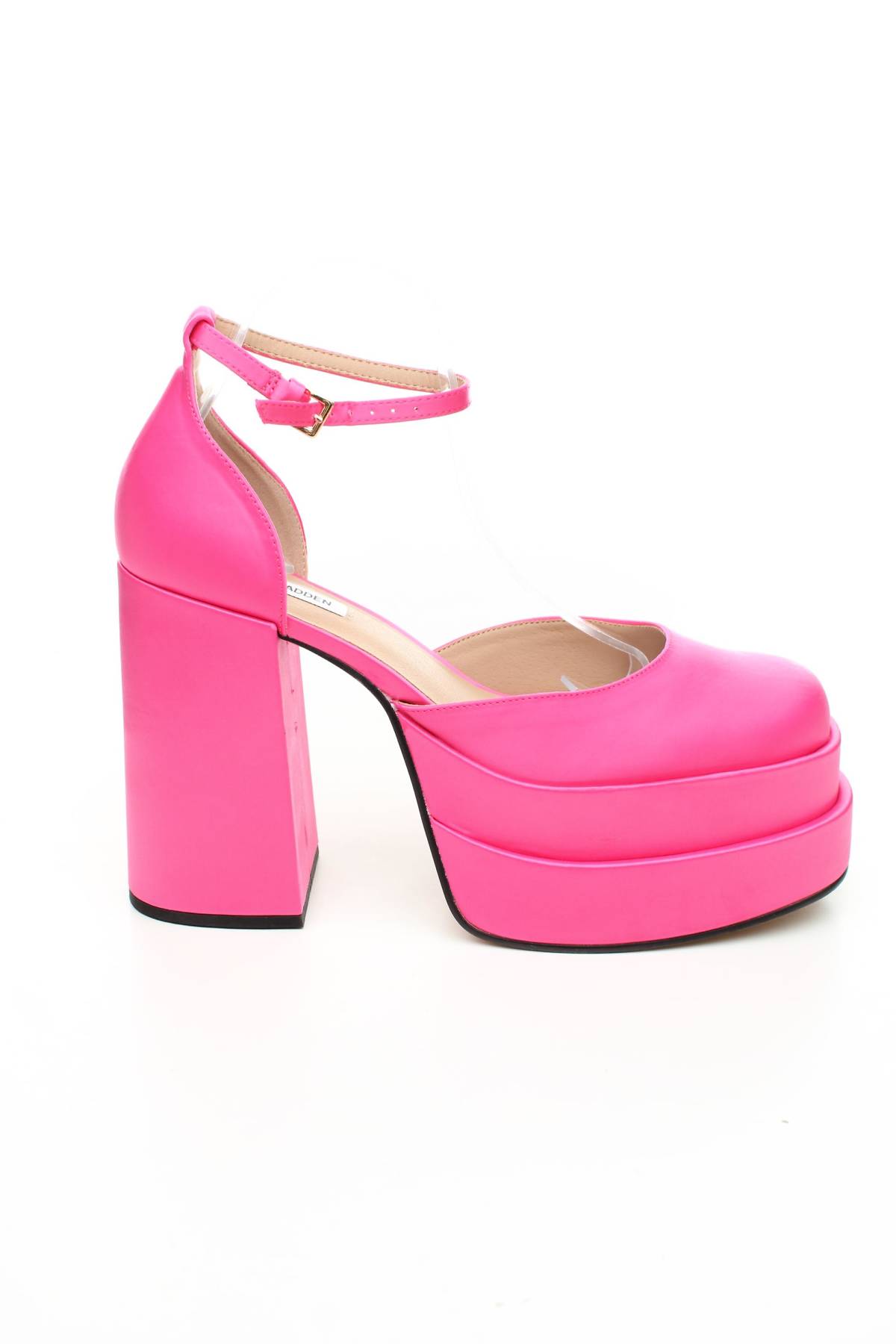 Γυναικεία παπούτσια Steve Madden1