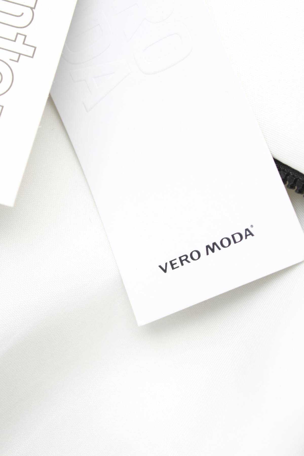 Γυναικείο μπουφάν Vero Moda4