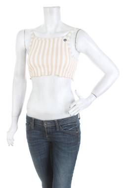 Спортен сутиен Hollister1