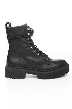 Дамски боти Steve Madden1