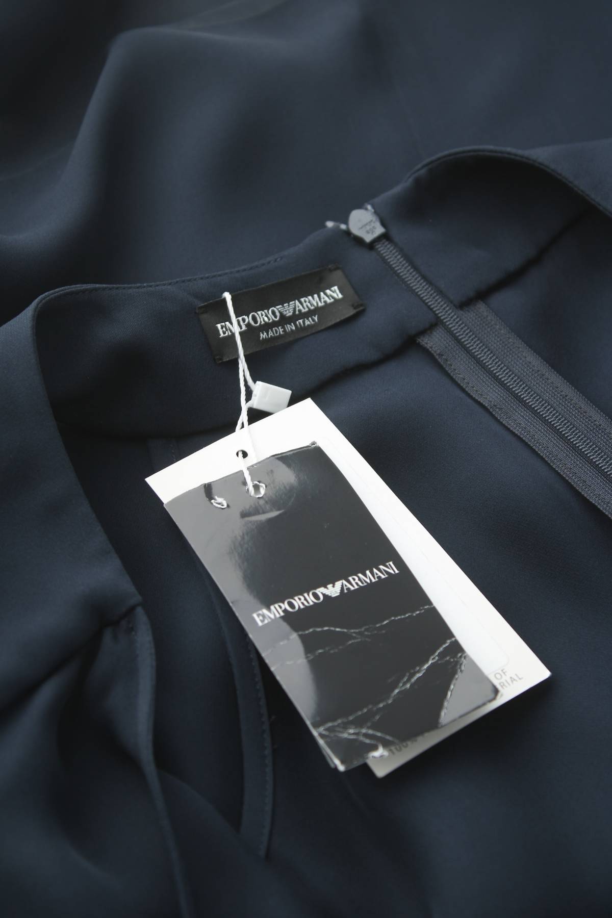 Γυναικείο αμάνικο Emporio Armani3