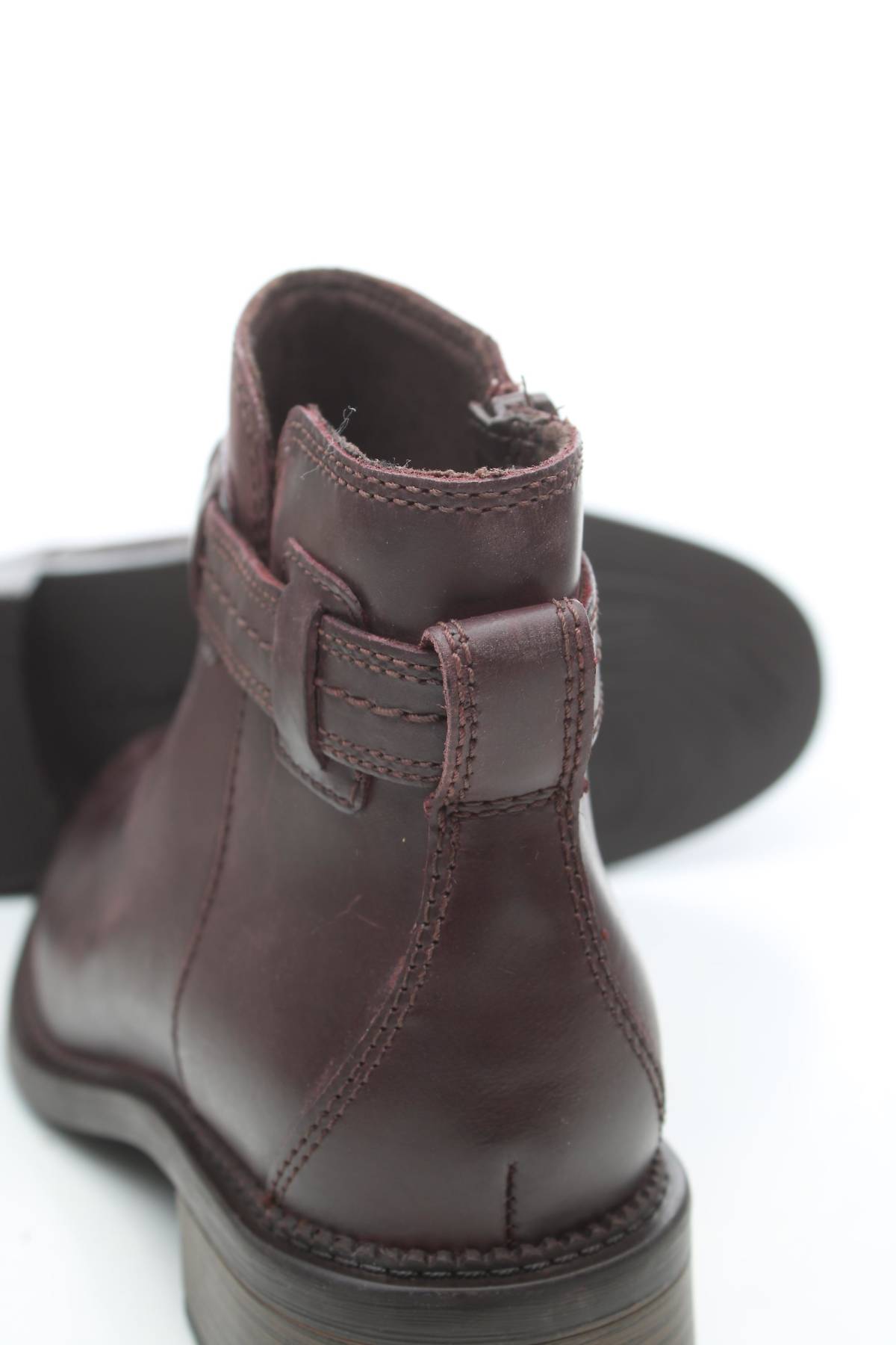 Дамски боти Clarks5 - Contour.bg Дамски боти Clarks5