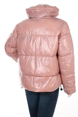 Γυναικείο μπουφάν Canadian2