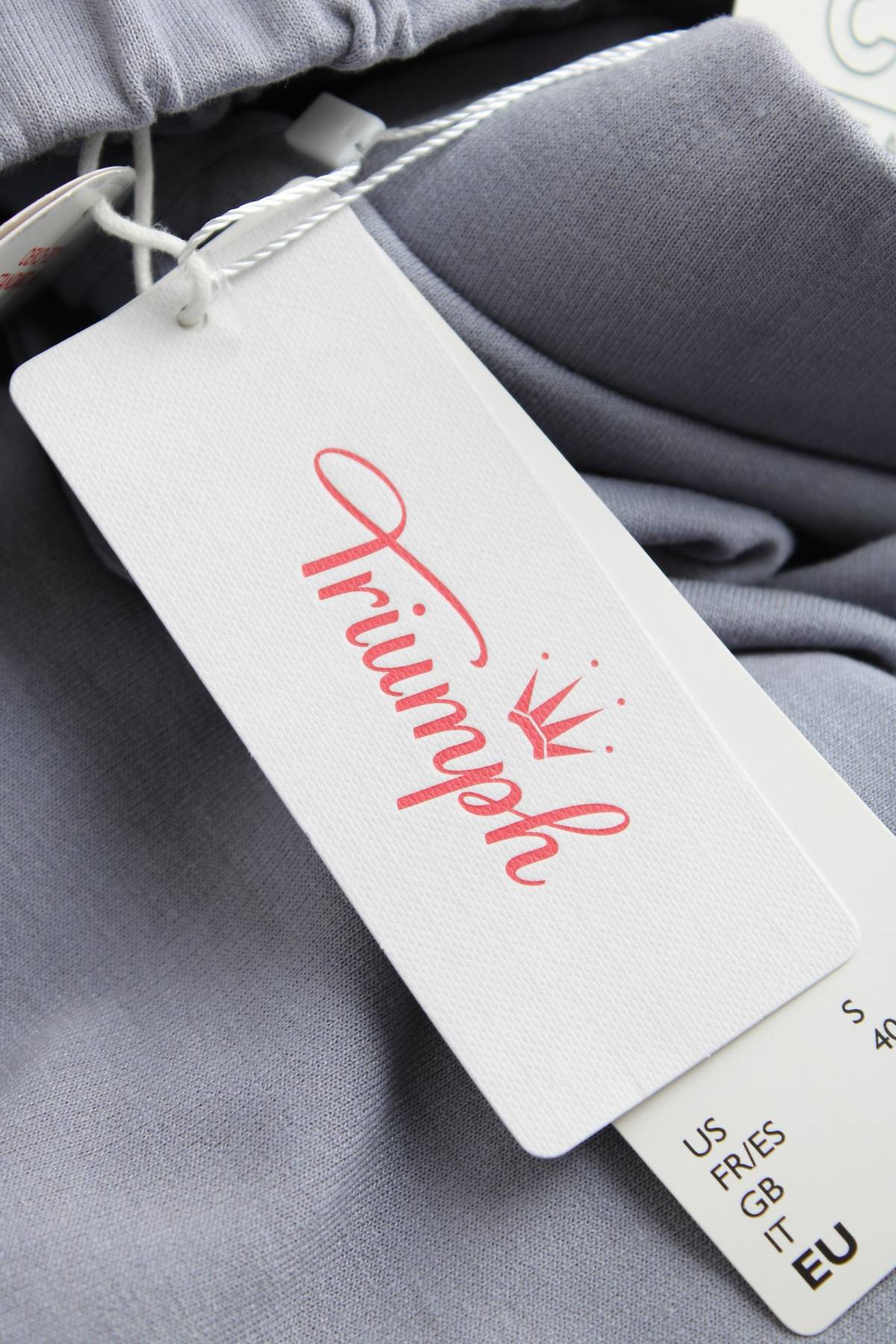 Домашно облекло Triumph3