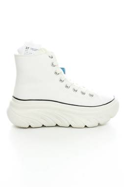 Кецове Skechers1